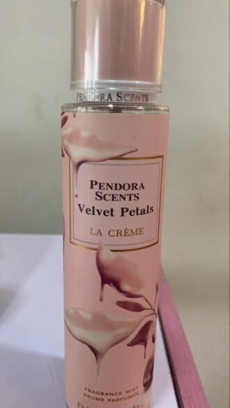 PENDORA SCENTS VELVET PETALS LA CREME BODY MIST 236ML
